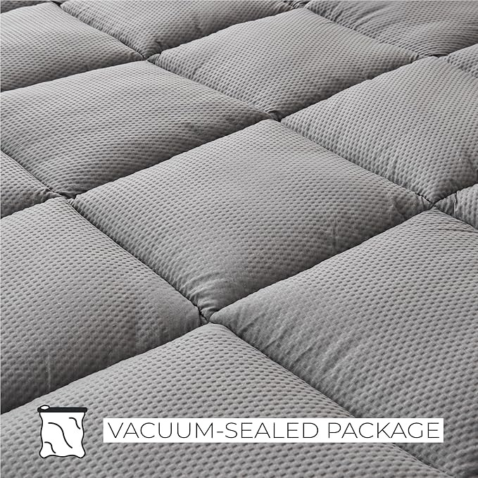Great Bay Home Twin Mattress Topper. Thick, Elastic Corner Mattress Protector and Cover. Ultra-Soft Pillowtop Mattress Pad. Fits Mattresses Up to 18" (Twin, Light Grey)