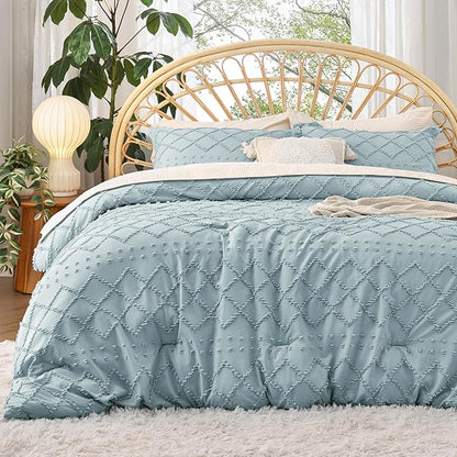 Bedsure King Comforter Set - Dusty Blue Comforter, Boho Tufted Shabby Chic Bedding for Kids, 3 Pieces Vintage Farmhouse Bed Set for All Seasons, Fluffy Soft Bedding with 2 Pillow Shams