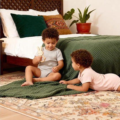 Bedsure Cooling Cotton Waffle King Size Blanket - Lightweight Breathable Blanket of Rayon Derived from Bamboo for Hot Sleepers, Luxury Throws for Bed, Couch and Sofa, Green, 104x90 Inches