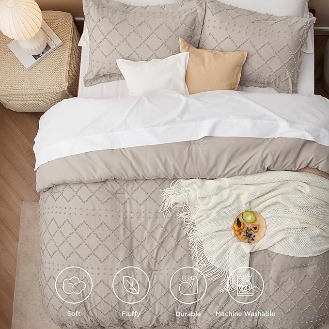 Bedsure Queen Comforter Set - Linen Comforter, Boho Tufted Shabby Chic Bedding for Kids, 3 Pieces Vintage Farmhouse Bed Set for All Seasons, Fluffy Soft Bedding with 2 Pillow Shams