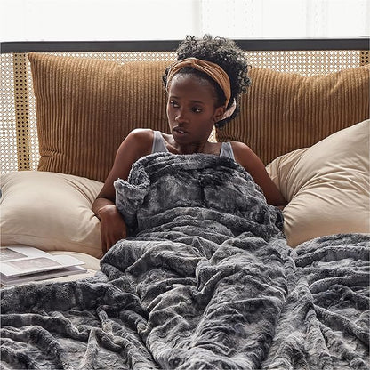 Bedsure GentleSoft Sherpa Fluffy Blanket Queen Size for Bed - Fleece Warm and Cozy for Women Gift, Plush & Fuzzy Faux Fur Christmas Blanket for Couch, Sofa Decor, Tie Dye Design, Grey, 90x90 Inches