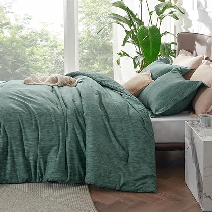 Bedsure King Size Comforter Set - Emerald Green Soft Bedding for All Seasons, Cationic Dyed Bed Set, 3 Pieces, 1 King Size Comforter (104"x90") and 2 Pillow Shams (20"x36"+2")