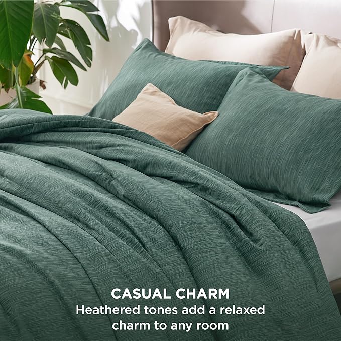 Bedsure Queen Comforter Set - Emerald Green Soft Bedding for All Seasons, Cationic Dyed Bed Set, 3 Pieces, 1 Queen Size Comforter (90"x90") and 2 Pillow Shams (20"x26"+2")