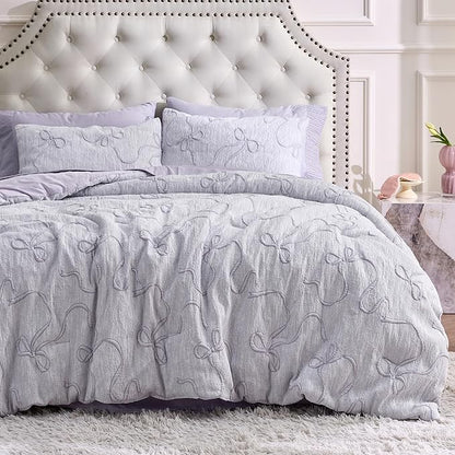 Bedsure King Size Comforter Set, Light Purple Boho Tufted Bed Set, 3D Puffy Jacquard Bedding King Size, 3 Pieces, 1 Farmhouse Shabby Chic Embroidery Comforter with Bow Pattern & 2 Pillow Cases