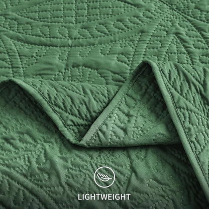 Love's cabin Twin Quilt Set Olive Green Bedspreads - Soft Bed Summer Lightweight Bedspread Comforter - Modern Style Coin Pattern Coverlet for All Season - 2 Pieces (1 Quilt, 1 Pillow Sham)