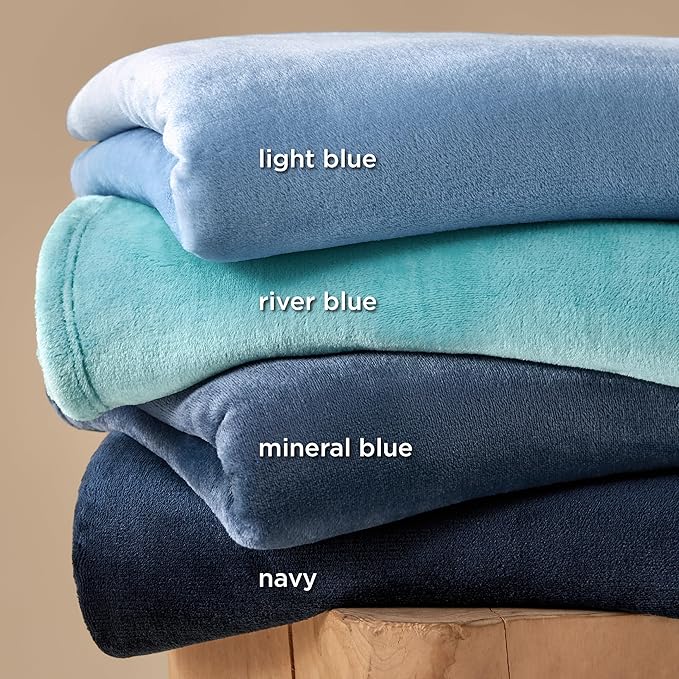 Bedsure GentleSoft Twin XL Fleece Blanket Dorm Bedding - Lightweight Soft Cozy Blankets for Bed, Sofa, Couch, Travel, Camping, Navy, 66"x90"