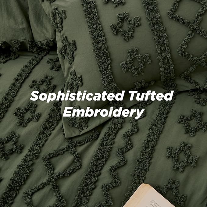 Bedsure Tufted Boho Comforter Set Queen Size - Olive Green Boho Bed Set, GentleSoft™ 3 Pieces Farmhouse Shabby Chic Embroidery Bedding, Gifts for Woman, Soft Jacquard Queen Comforter for All Seasons