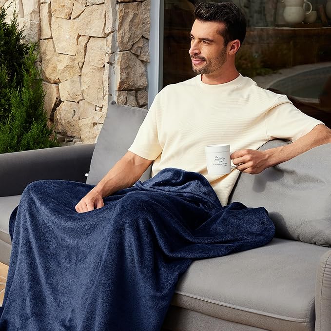 Exclusivo Mezcla Fleece Blanket Queen Size for Bed, Super Soft and Warm, All Season Use, Cozy, Plush, Lightweight, 90x90 Inches, Navy Blue