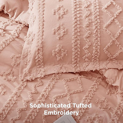 Bedsure Tufted Boho Comforter Set Queen Size - Pink Boho Bed Set, GentleSoft™ 3 Pieces Farmhouse Shabby Chic Embroidery Bedding, Gifts for Woman, Soft Jacquard Queen Comforter for All Seasons