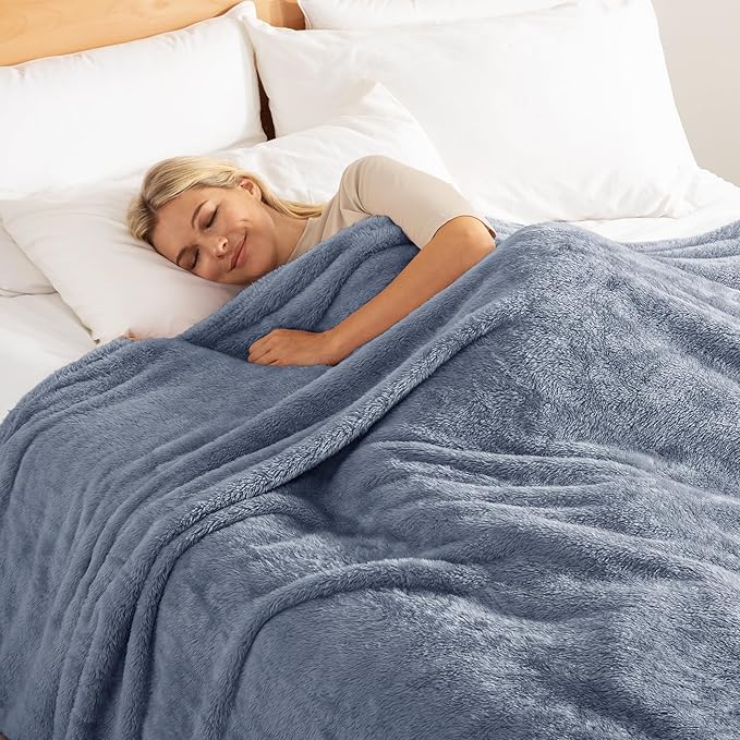 Exclusivo Mezcla Plush Fuzzy Fleece Bed Blanket Twin Size, Super Soft, Fluffy and Warm Blankets, Suitable for All Seasons (Stone Blue, 90x66 Inches)