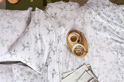 Laura Ashley - Flannel Sheets King Size, Anti-Pilling & Wrinkle Resistant Cotton, Touchably Soft for All-Season Comfort - Bed Sheets with Matching Pillowcases & Fitted Sheet (Jessika Lavender)