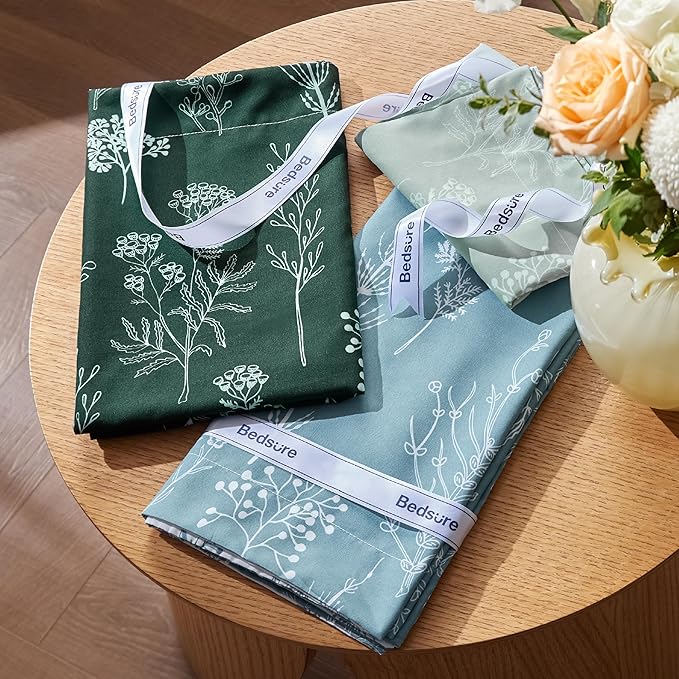 Bedsure Full Comforter Set - Emerald Bed Set, 3 Pieces Cute Floral Bedding, 1 Soft Reversible Botanical Flowers Comforter and 2 Pillow Shams