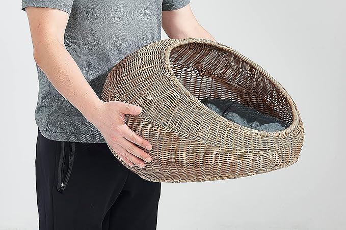 D+GARDEN Wicker Cat Bed Dome for Medium Indoor Cats - a Covered Cat Hideaway Hut of Faux Rattan Houses Pets in Dome Basket, Washable-Mewly Pet