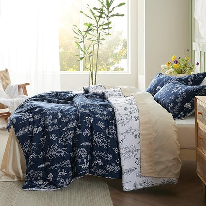 Bedsure King Comforter Set - Navy Bed Set, 3 Pieces Cute Floral Bedding, 1 Soft Reversible Botanical Flowers Comforter and 2 Pillow Shams