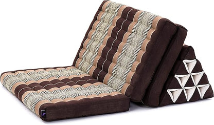 Leewadee 3-Fold Mat XXL with Triangle Cushion – Firm TV Pillow, Foldable Mattress with Cushion Made of Kapok, 67 x 31 inches, Brown