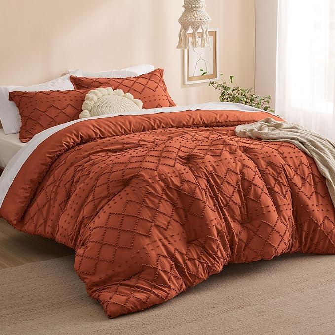 Bedsure California King Comforter Set - Terracotta Comforter, Boho Tufted Shabby Chic Bedding for Kids, 3 Pieces Vintage Farmhouse Bed Set for All Seasons, Fluffy Soft Bedding with 2 Pillow Shams