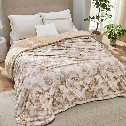 Bedsure GentleSoft Sherpa Fluffy Blanket King Size for Bed - Fleece Warm and Cozy for Women Gift, Plush & Fuzzy Faux Fur Christmas Blanket for Couch, Sofa Decor, Tie Dye Design, Beige, 108x90 Inches