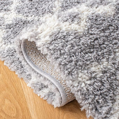 SAFAVIEH Arizona Shag Collection Area Rug - 3'2" Square, Grey & Ivory, Moroccan Design, Non-Shedding & Easy Care, 1.6-inch Thick Ideal for High Traffic Areas in Living Room, Bedroom (ASG741G)