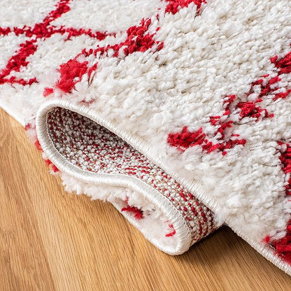 SAFAVIEH Arizona Shag Collection Area Rug - 5'1" x 7'6", Ivory & Red, Moroccan Design, Non-Shedding & Easy Care, 1.6-inch Thick Ideal for High Traffic Areas in Living Room, Bedroom (ASG741P)